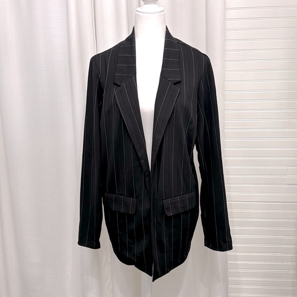 Liverpool black with white stripe boyfriend blazer size large - Picture 1 of 6